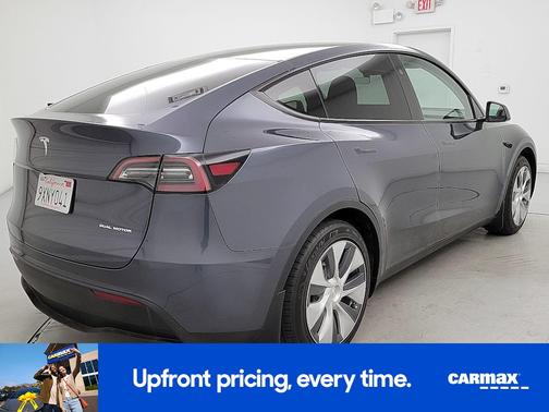 Gray 2023 Tesla Model Y Long Range
