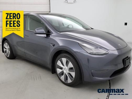 Gray 2023 Tesla Model Y Long Range