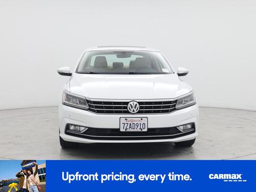 White 2017 Volkswagen Passat SE