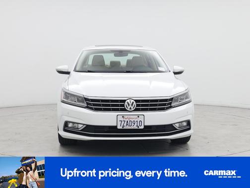 White 2017 Volkswagen Passat SE