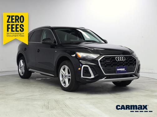 Black 2024 Audi Q5 S-Line Premium