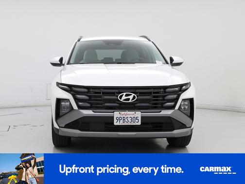 White 2025 Hyundai TUCSON SEL