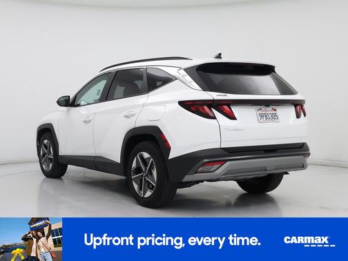 White 2025 Hyundai TUCSON SEL