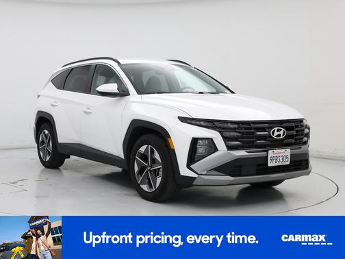 White 2025 Hyundai TUCSON SEL