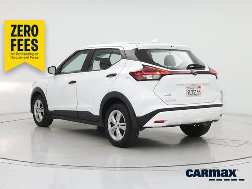 White 2024 Nissan Kicks S