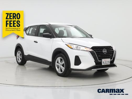 White 2024 Nissan Kicks S