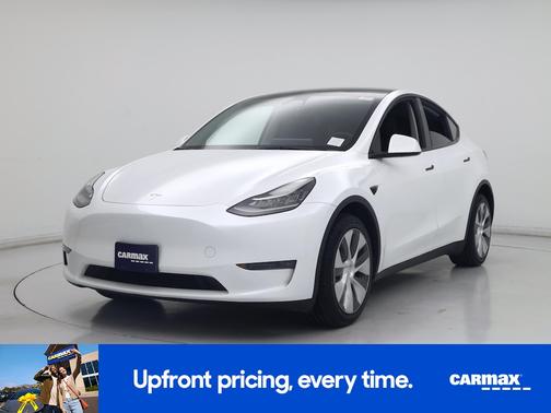 White 2023 Tesla Model Y Long Range