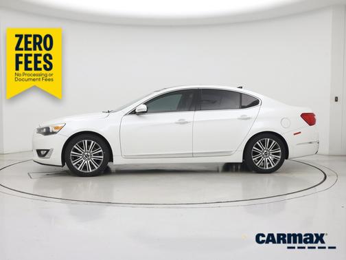 White 2014 Kia Cadenza Premium