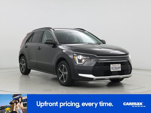 Gray 2023 Kia Niro EX