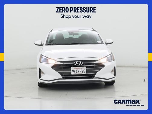 White 2019 Hyundai ELANTRA SEL