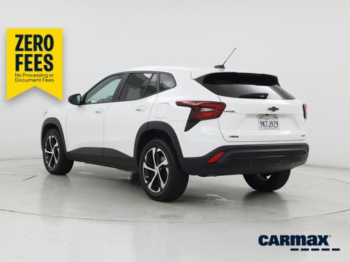 White 2024 Chevrolet Trax 1RS