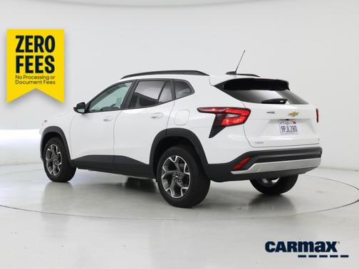 White 2024 Chevrolet Trax LT