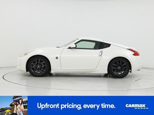 White 2016 Nissan 370Z