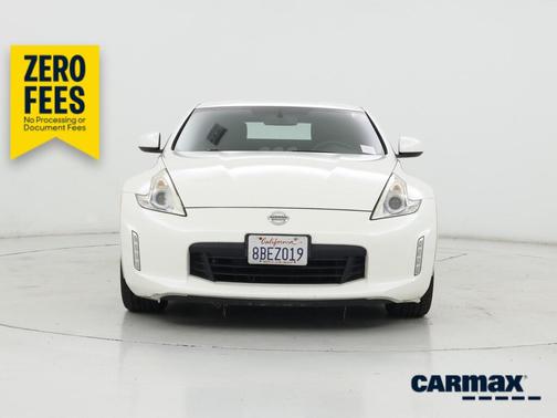 White 2016 Nissan 370Z