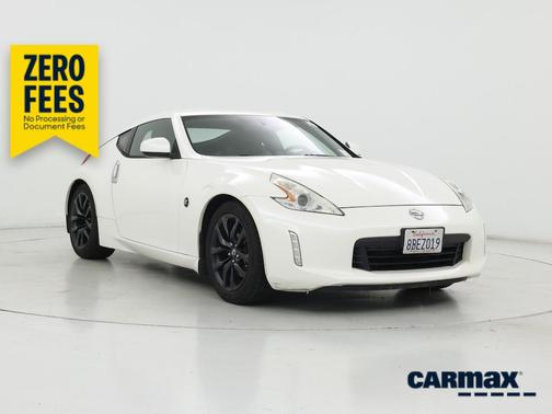 White 2016 Nissan 370Z