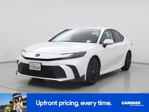 White 2025 Toyota Camry SE