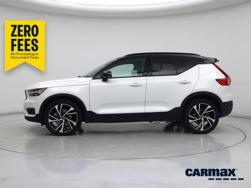 White 2021 Volvo XC40 T5 R-Design
