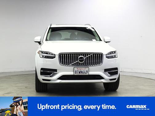 White 2021 Volvo XC90 Recharge Plug-In Hybrid T8 Inscription Expression