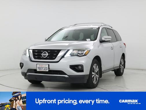 2017 Nissan Pathfinder SV