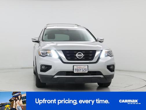 2017 Nissan Pathfinder SV