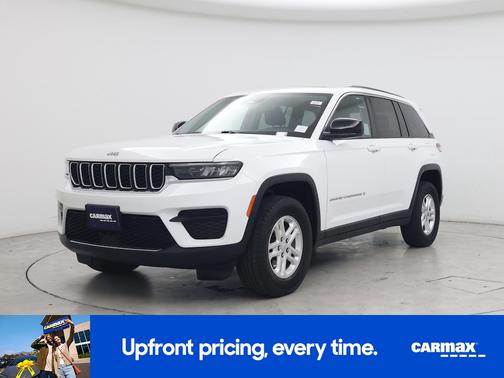 White 2023 Jeep Grand Cherokee Laredo