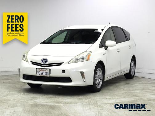 Pearl 2014 Toyota Prius v Three