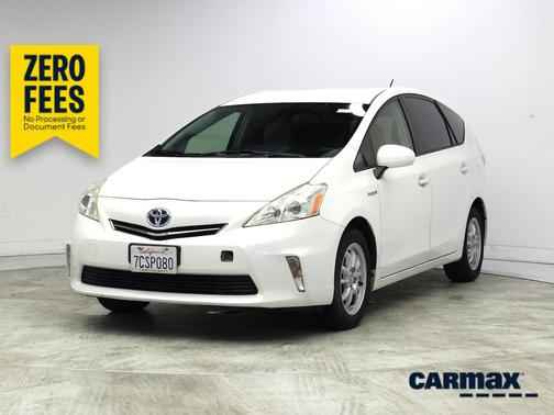 Pearl 2014 Toyota Prius v Three