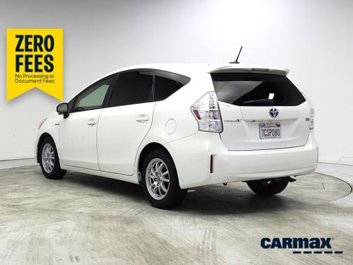 Pearl 2014 Toyota Prius v Three