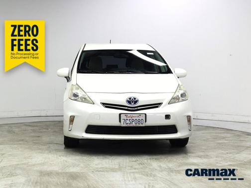 Pearl 2014 Toyota Prius v Three