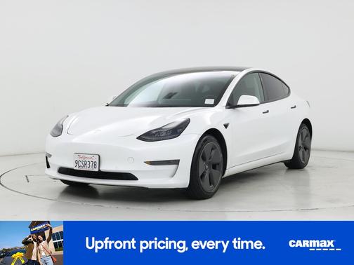 White 2022 Tesla Model 3