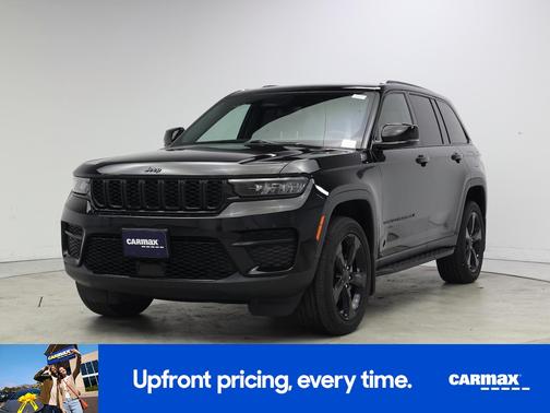 Black 2022 Jeep Grand Cherokee Altitude