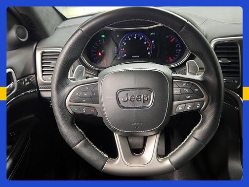 Black 2017 Jeep Grand Cherokee SRT