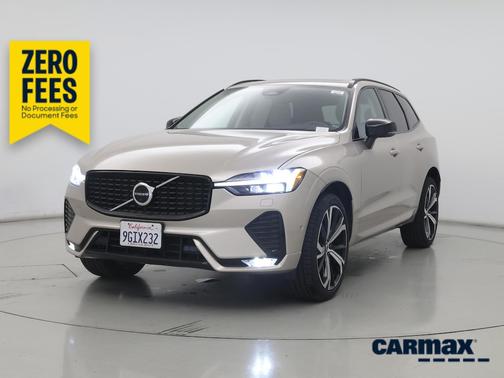 Tan 2023 Volvo XC60 B5 Ultimate Dark Theme