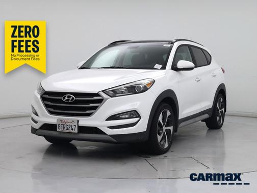White 2018 Hyundai TUCSON Value