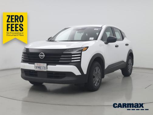 White 2025 Nissan Kicks S