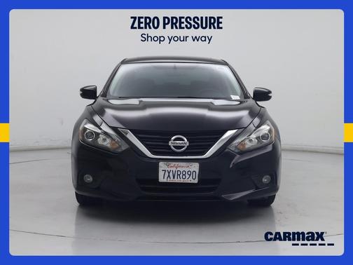 Black 2017 Nissan Altima SL