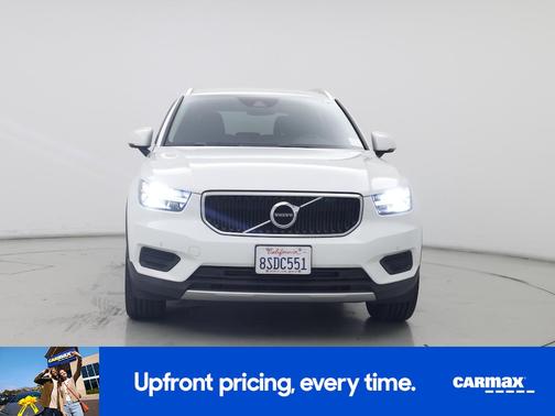 2020 Volvo XC40 T5 Momentum