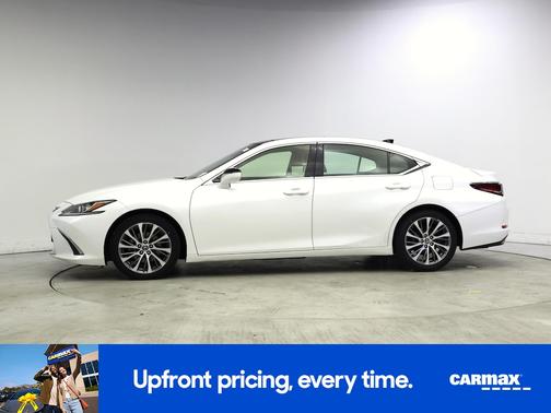 White 2019 Lexus ES 350 Luxury