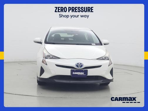 White 2016 Toyota Prius Two