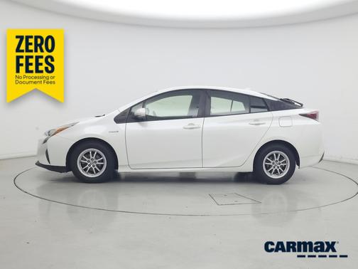 White 2016 Toyota Prius Two