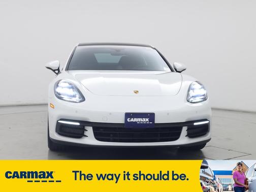 2019 Porsche Panamera 4