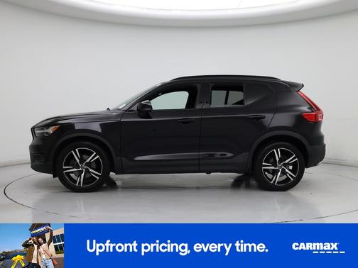 Black 2020 Volvo XC40 T5 R-Design