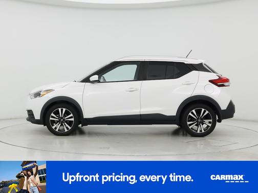 White 2020 Nissan Kicks SV