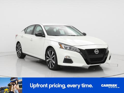 2022 Nissan Altima SR