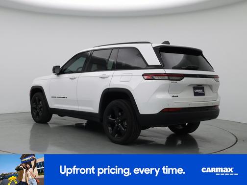 White 2023 Jeep Grand Cherokee Altitude