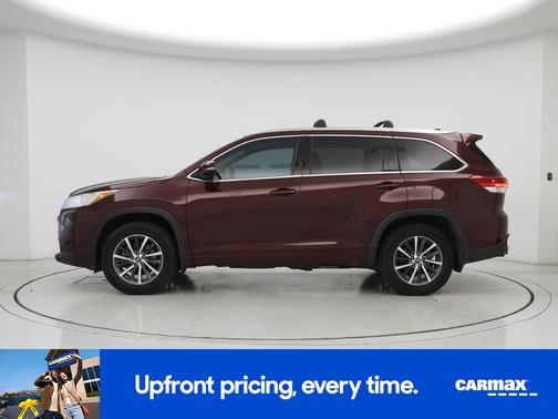 Burgundy 2017 Toyota Highlander XLE