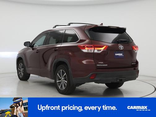 Burgundy 2017 Toyota Highlander XLE