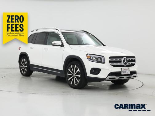 White 2022 Mercedes-Benz GLB 250