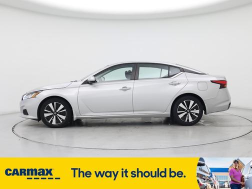 2022 Nissan Altima SV