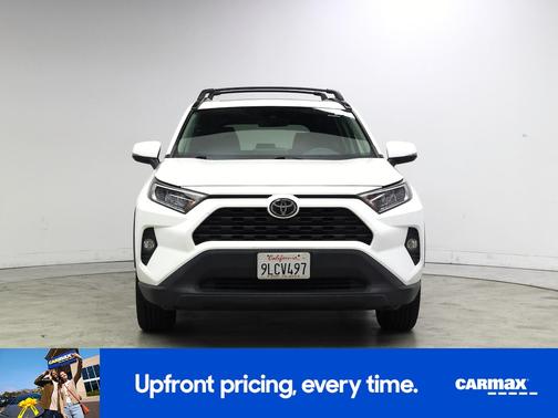 White 2019 Toyota RAV4 XLE